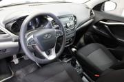 Красный Lada (ВАЗ) Vesta 1.6 MT (106 л.с.) 2018 фото 9