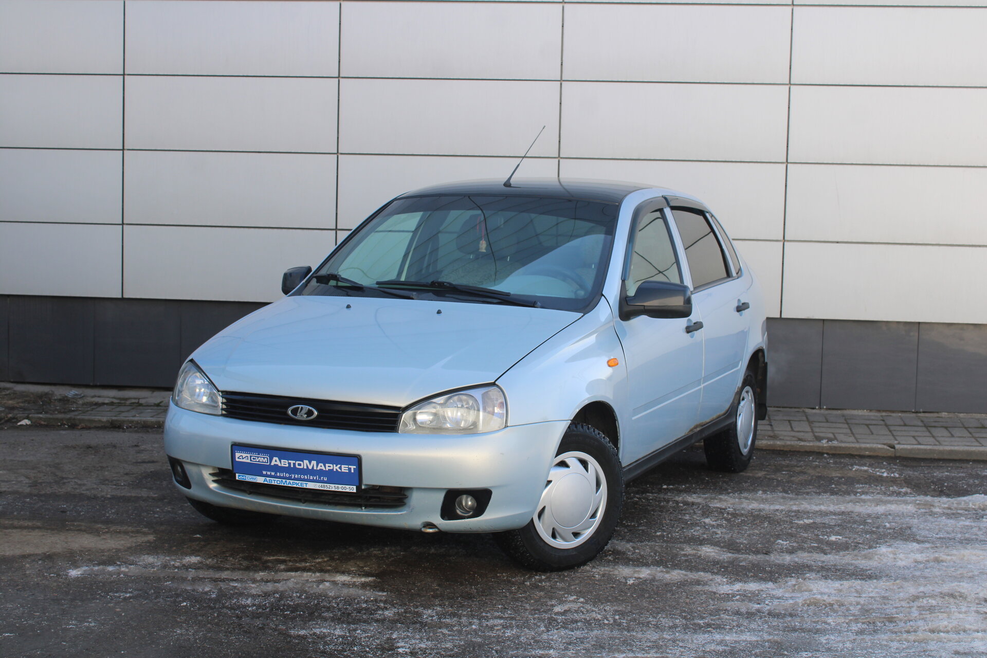 Серебряный Lada (ВАЗ) Kalina 1.6 MT (81 л.с.) 2005