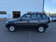 Серый Lada (ВАЗ) Niva 1.7 MT (80 л.с.) 4WD 2020 фото 7