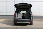 Серый Kia Carnival 2.2d AT (202 л.с.) 2018 фото 13