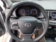 белый Hyundai Solaris 1.6 AT (123 л.с.) 2022 фото 15