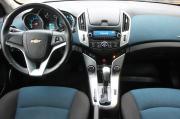 черный Chevrolet Cruze 1.8 AT (141 л.с.) 2013 фото 17