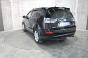 Черный Mitsubishi Outlander 2.4 CVT (170 л.с.) 4WD 2008 фото 7