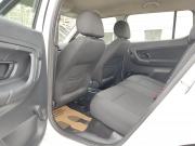 белый Skoda Fabia 1.2 MT (70 л.с.) 2013 фото 10