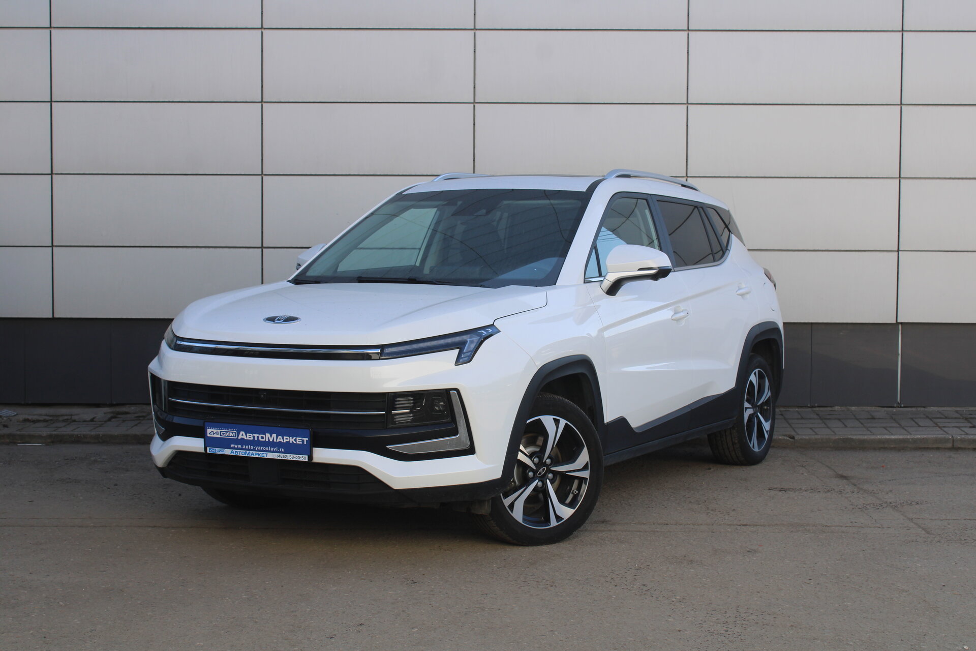 Белый Москвич 3 1.5 CVT (136 л.с.) 2023
