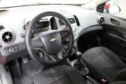 Красный Chevrolet Aveo 1.6 MT (115 л.с.) 2012 фото 9