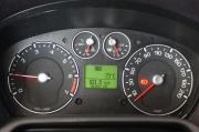 красный Ford Fusion 1.4 MT (80 л.с.) 2009 фото 17