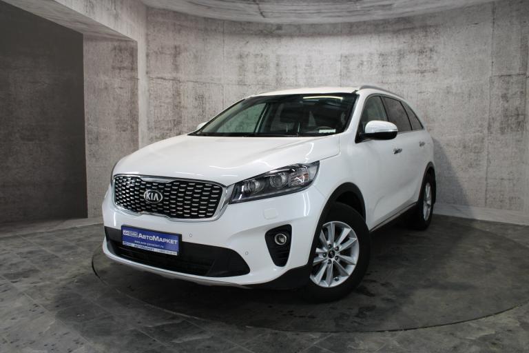Белый Kia Sorento 2.4 AT (188 л.с.) 4WD 2020