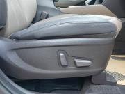 бежевый Hyundai Santa Fe 2.2d AT (200 л.с.) 4WD 2019 фото 18
