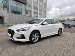 белый Hyundai Sonata 2.4 AT (188 л.с.) 2018