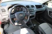 Красный Skoda Fabia 1.2 MT (70 л.с.) 2013 фото 9