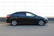 Черный Ford Focus 1.6 MT (125 л.с.) 2011 фото 3