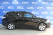 черный Mitsubishi Outlander 2.0 CVT (146 л.с.) 4WD 2013 фото 4