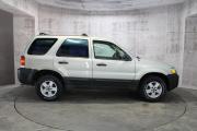 Коричневый Ford Escape 2.3 AT (155 л.с.) 4WD 2004 фото 3