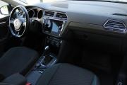 Серебряный Volkswagen Tiguan 1.4 AMT (150 л.с.) 4WD 2020 фото 10