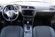 Серебряный Volkswagen Tiguan 1.4 AMT (150 л.с.) 4WD 2020 фото 8