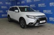 белый Mitsubishi Outlander 2.0 CVT (146 л.с.) 2021 фото 1