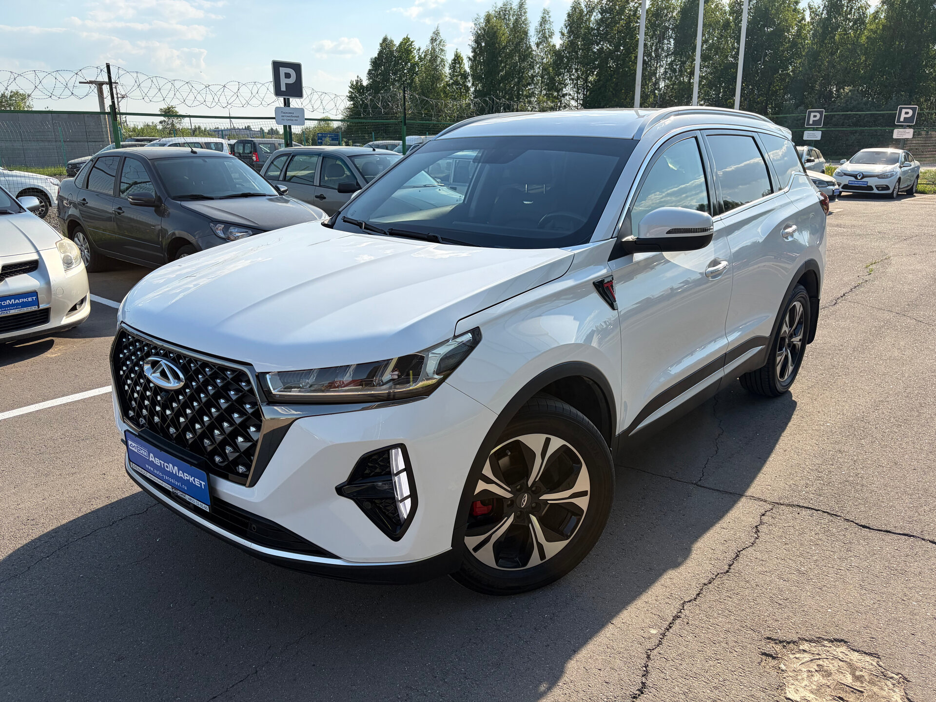Белый Chery Tiggo 7 Pro Max 1.6 AMT (150 л.с.) 4WD 2023