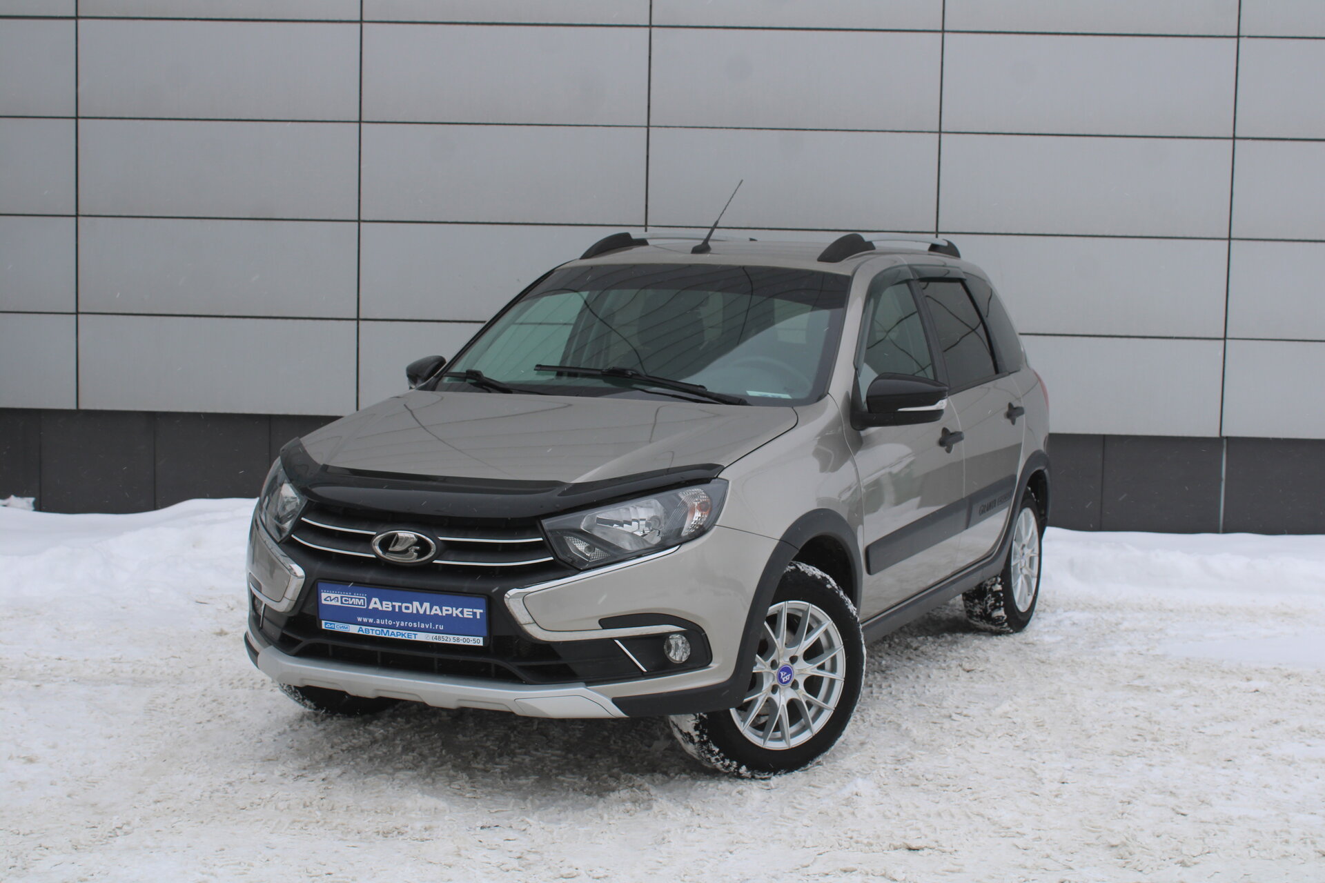 Серый Lada (ВАЗ) Granta Cross 1.6 MT (106 л.с.) 2019
