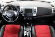 Красный Mitsubishi Outlander 2.4 CVT (170 л.с.) 4WD 2012 фото 8