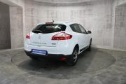 Белый Renault Megane 1.6 MT (106 л.с.) 2012 фото 5