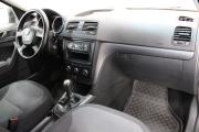 Черный Skoda Yeti 1.2 MT (105 л.с.) 2010 фото 9