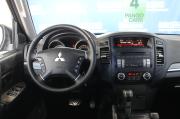 коричневый Mitsubishi Pajero 3.0 AT (178 л.с.) 4WD 2012 фото 18