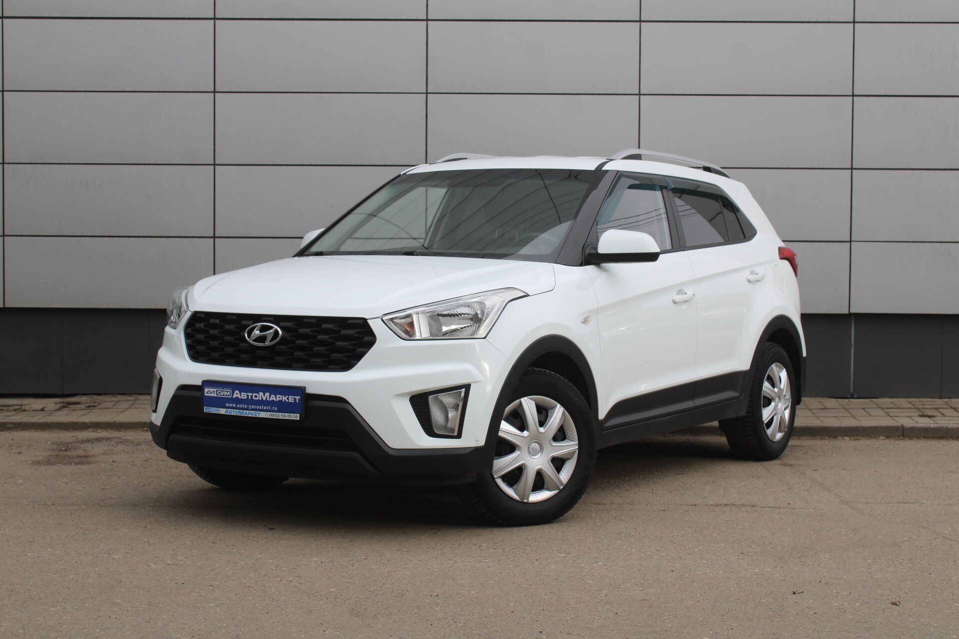 Белый Hyundai Creta 1.6 MT (123 л.с.) 2020