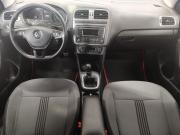 Белый Volkswagen Polo 1.6 MT (110 л.с.) 2016 фото 8