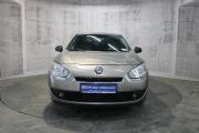 Бежевый Renault Fluence 1.6 AT (106 л.с.) 2011 фото 1