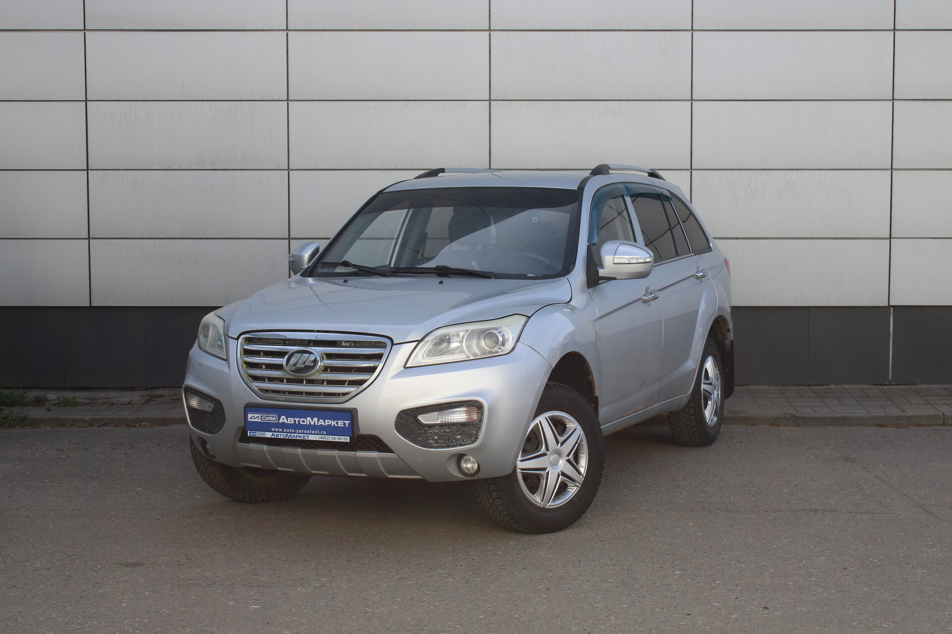 Серебряный Lifan X60 1.8 MT (128 л.с.) 2014
