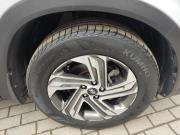 белый Hyundai Santa Fe 2.5 AT (180 л.с.) 4WD 2022 фото 6