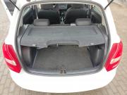 белый Skoda Fabia 1.2 MT (70 л.с.) 2013 фото 8