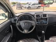 Белый Renault Logan 1.6 MT (82 л.с.) 2014 фото 9