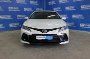 белый Toyota Camry 2.5 AT (200 л.с.) 2021 фото 4