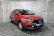 Оранжевый Lada (ВАЗ) Vesta 1.6 MT (106 л.с.) 2017 фото 2