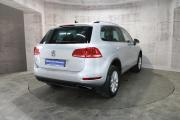 Серебряный Volkswagen Touareg 3.6 AT (280 л.с.) 4WD 2010 фото 5