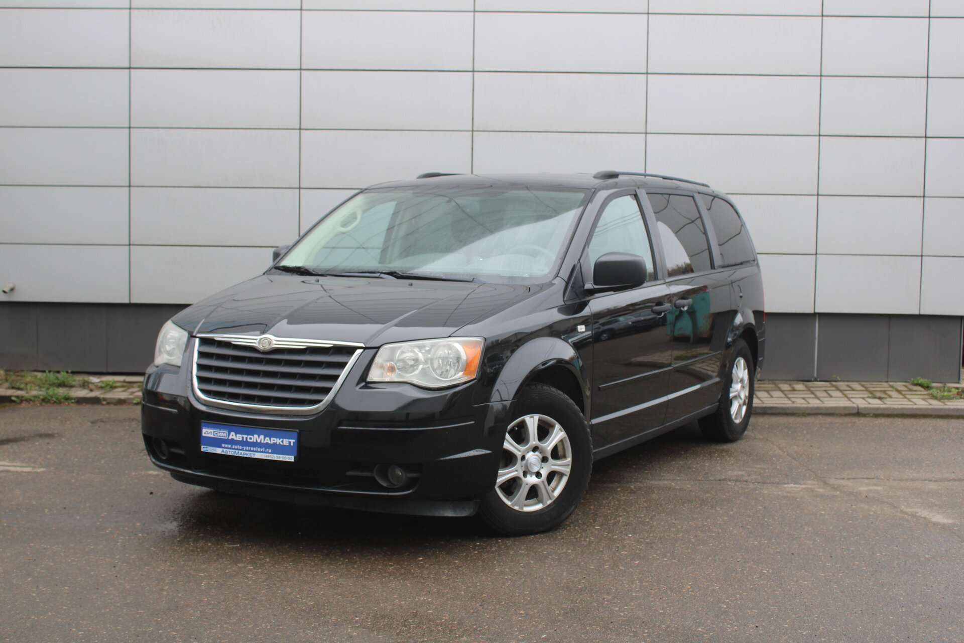 Черный Chrysler Voyager Grand 2.8d AT (163 л.с.) 2008