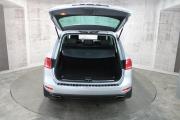 Серебряный Volkswagen Touareg 3.6 AT (280 л.с.) 4WD 2010 фото 12
