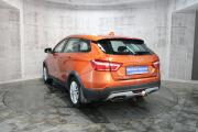 Оранжевый Lada (ВАЗ) Vesta SW Cross 1.6 MT (106 л.с.) 2019 фото 7