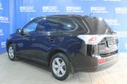 черный Mitsubishi Outlander 2.0 CVT (146 л.с.) 4WD 2013 фото 7