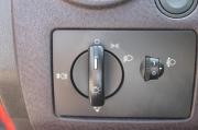 красный Ford Fusion 1.4 MT (80 л.с.) 2009 фото 21