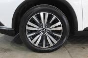 белый Mitsubishi Outlander 2.0 CVT (146 л.с.) 2021 фото 8