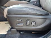 бежевый Hyundai Santa Fe 2.2d AT (200 л.с.) 4WD 2019 фото 17