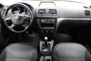 Черный Skoda Yeti 1.2 MT (105 л.с.) 2010 фото 8