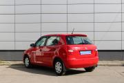 Красный Skoda Fabia 1.2 MT (70 л.с.) 2013 фото 7