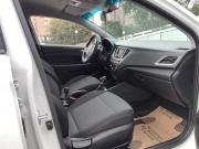 белый Hyundai Solaris 1.6 AT (123 л.с.) 2022 фото 12