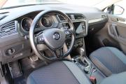 Серебряный Volkswagen Tiguan 1.4 AMT (150 л.с.) 4WD 2020 фото 9