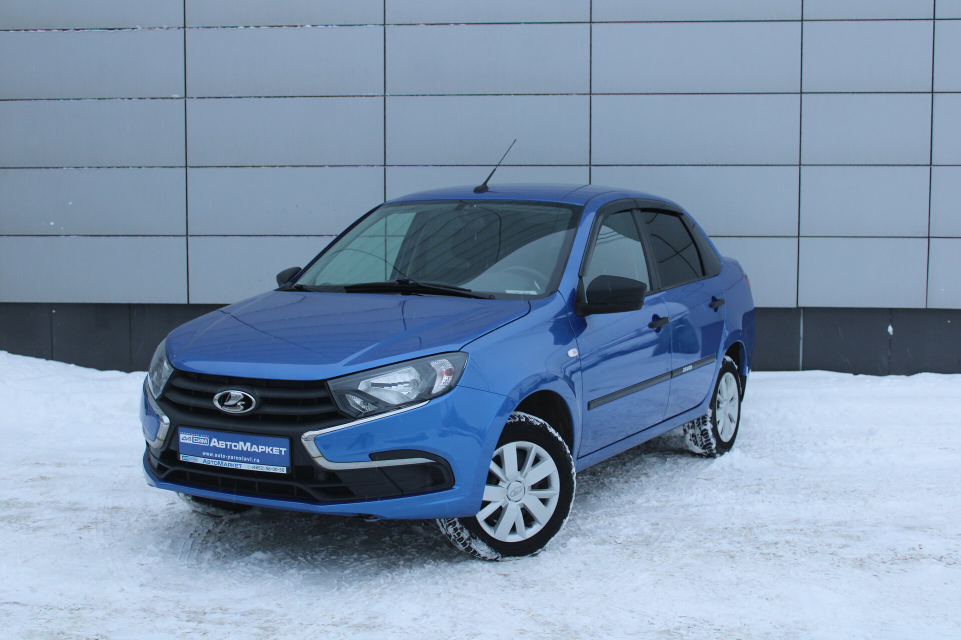 Синий Lada (ВАЗ) Granta 1.6 MT (90 л.с.) 2021