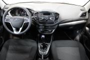 Красный Lada (ВАЗ) Vesta 1.6 MT (106 л.с.) 2018 фото 8